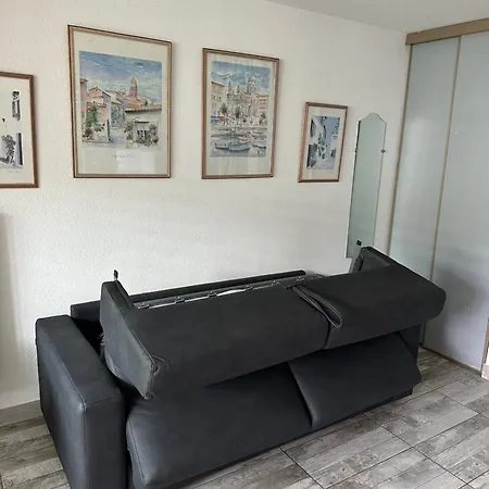 Spacieux Sur Le Port De *